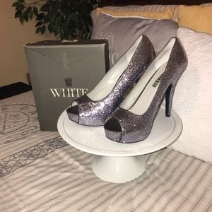 Glitter peep toe , 2in platform, 5in stiletto heal
